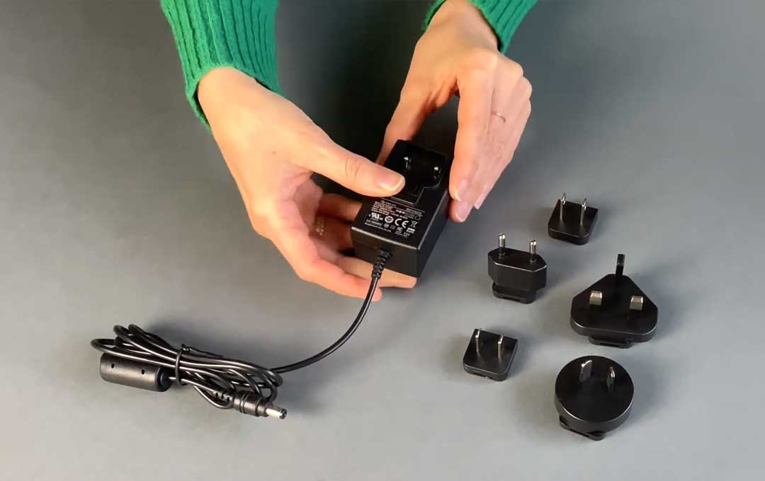 How to Change a Blade on a Universal Wall Plug Adapter